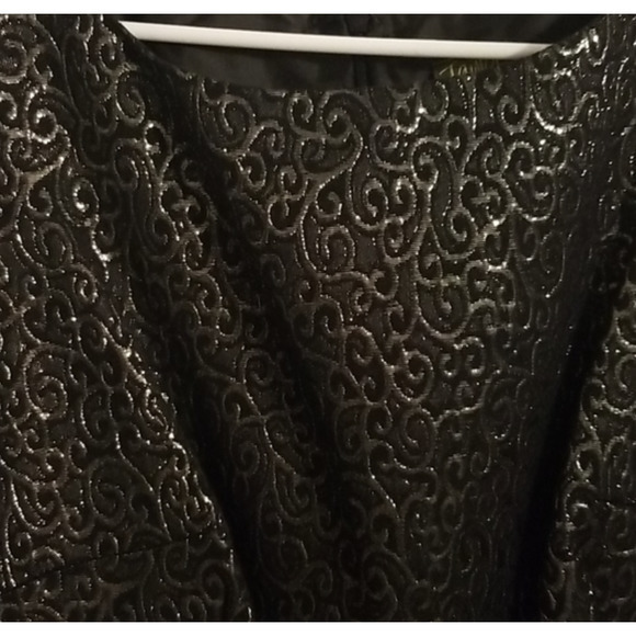 New Without Tags Taylor Metallic Gold Black Cocktail Dress Womens Size 12 - Picture 3 of 9